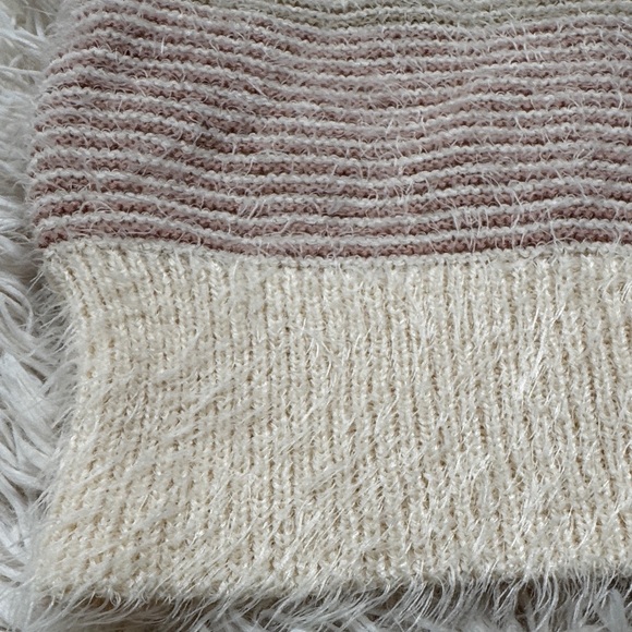 ๐HP๐ On Blue Striped Crewneck Eyelash Sweater ๐ Cream Multi - Picture 11 of 15